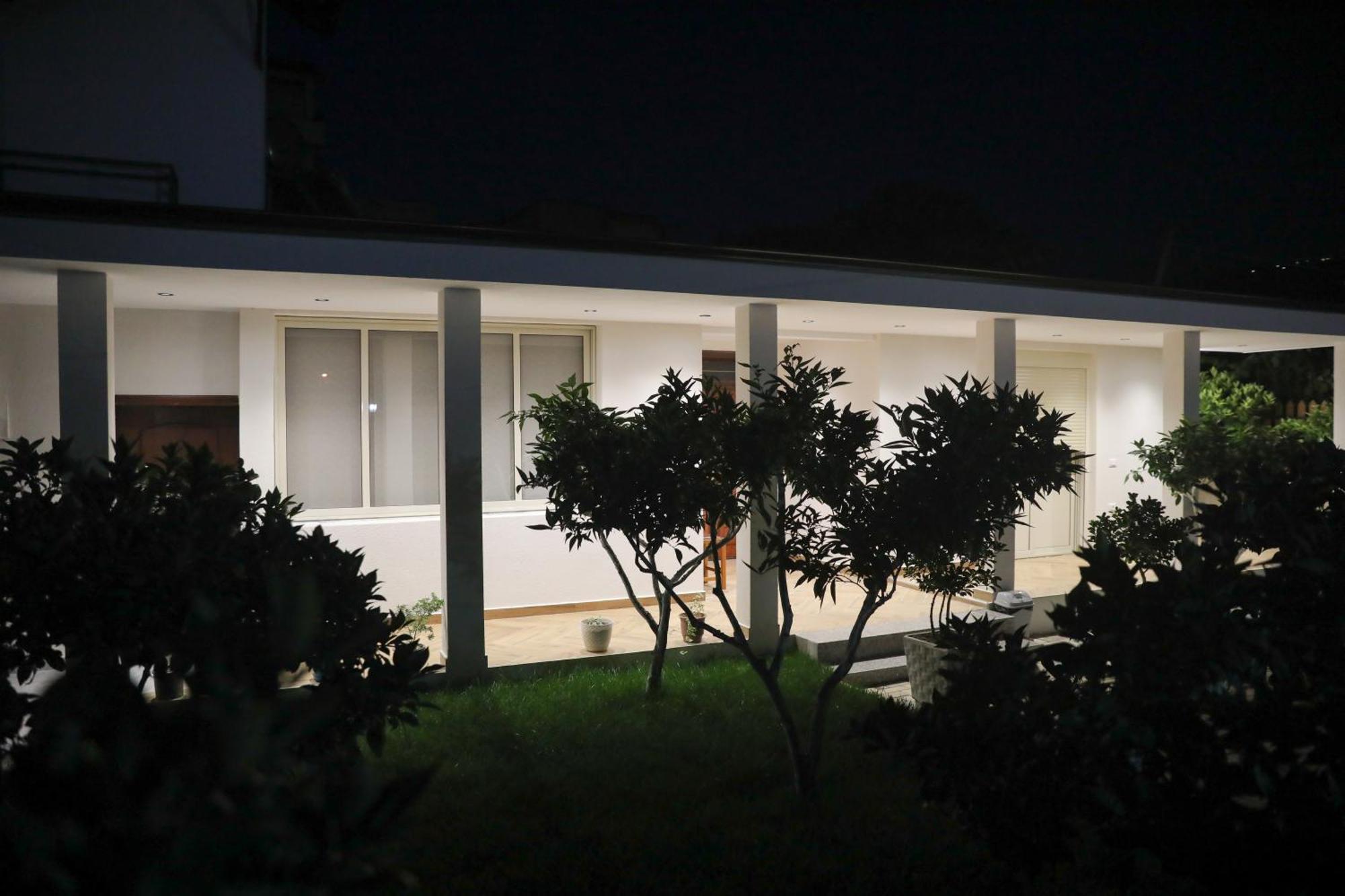 Guest House Esanbja Berat Esterno foto